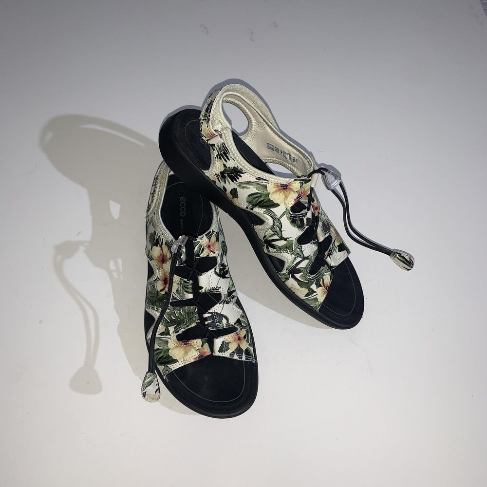 ECCO Soft 5 Toggle Sandals Womens 9 EU 40 Multicolor Floral Strappy Comfort Shoe